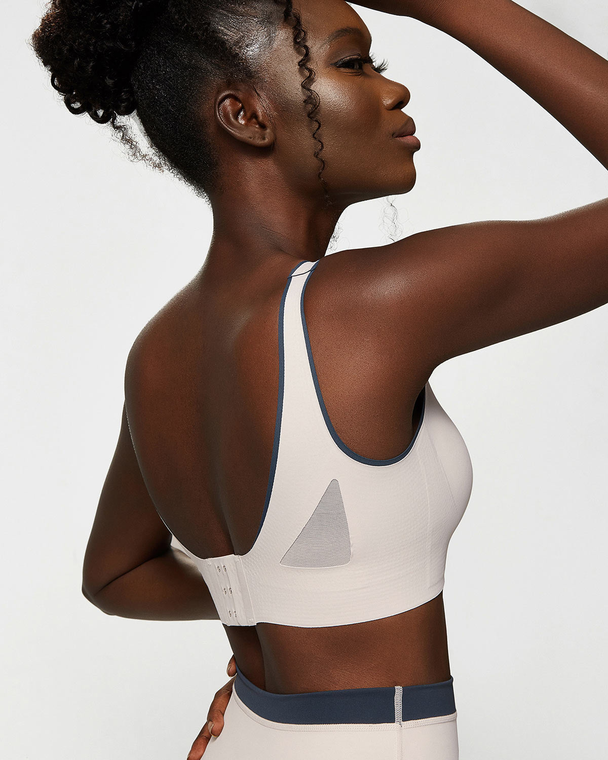 Juno Sports Bra - Beige Mist