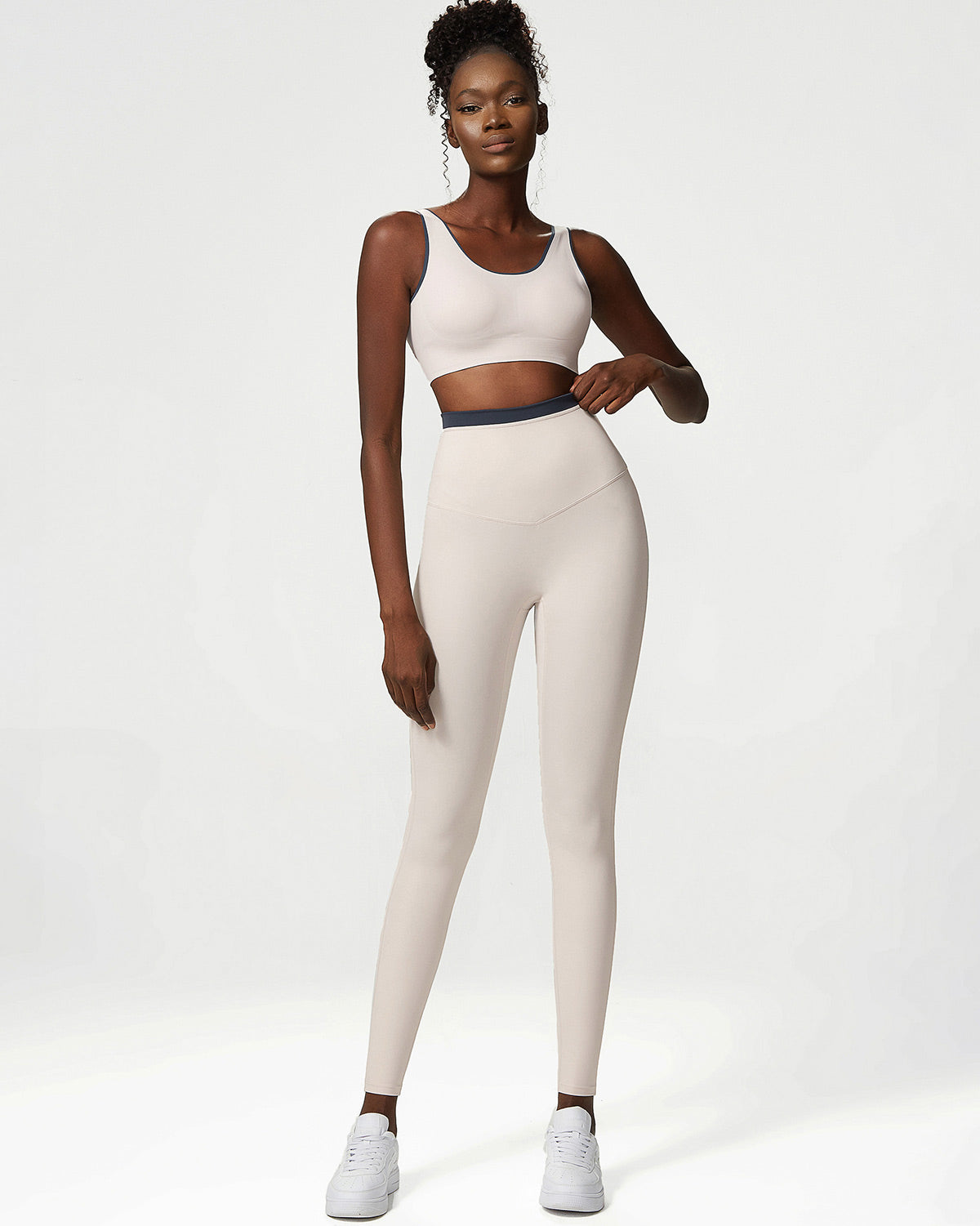 Juno Sports Bra - Beige Mist