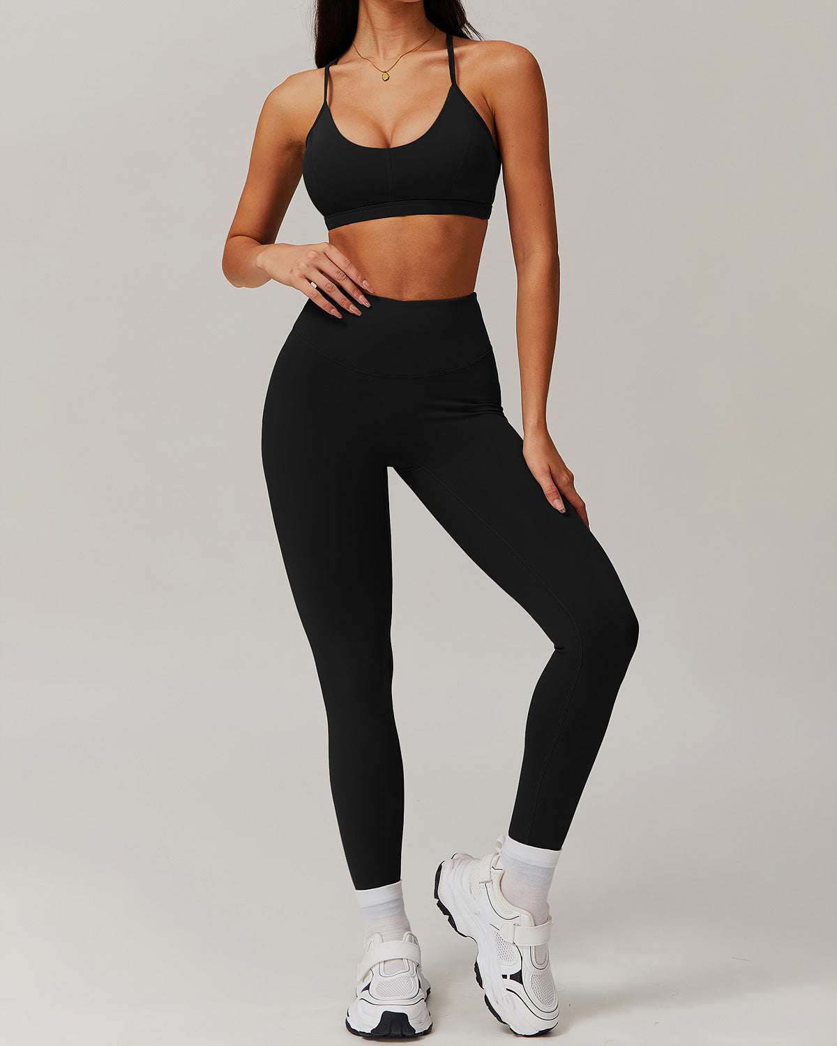 Olive Sports Bra - Black