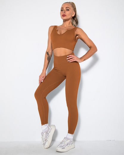 Nieve Keyhole Sports Bra