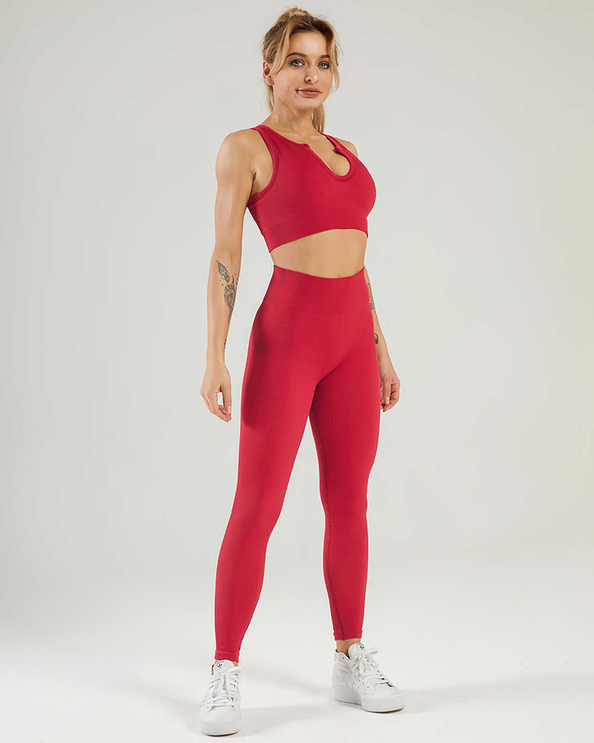 Nieve Keyhole Sports Bra