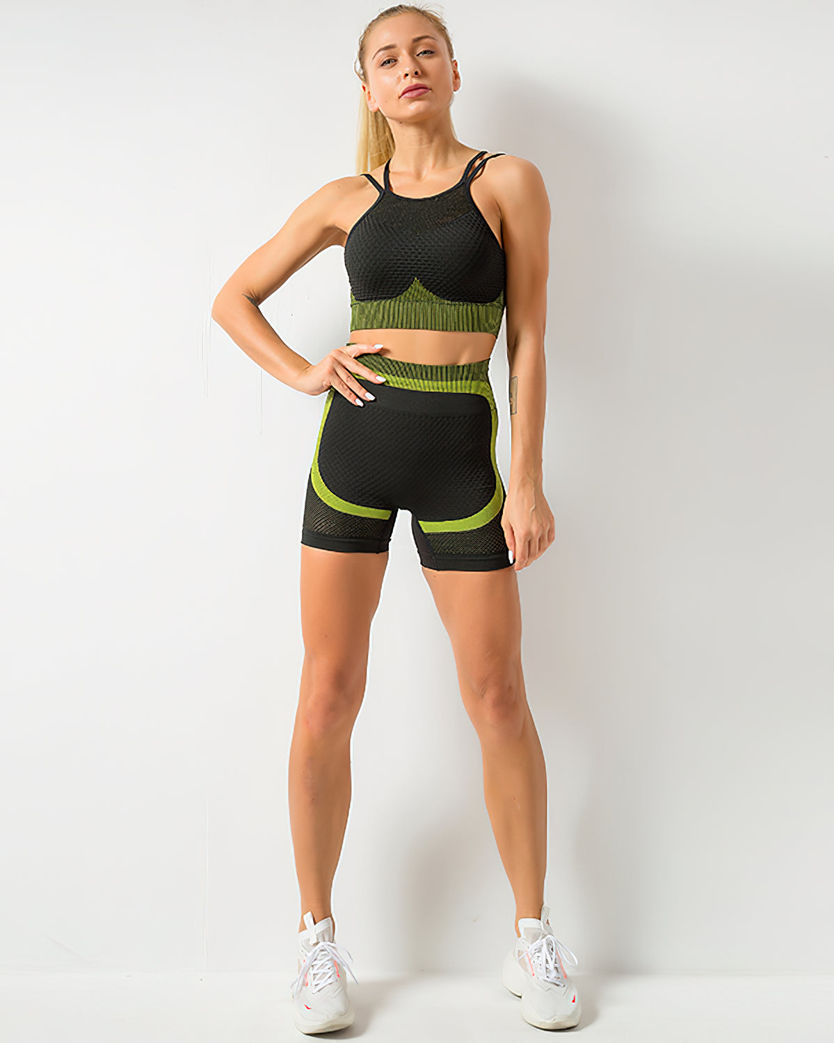 Olivia Seamless Shorts