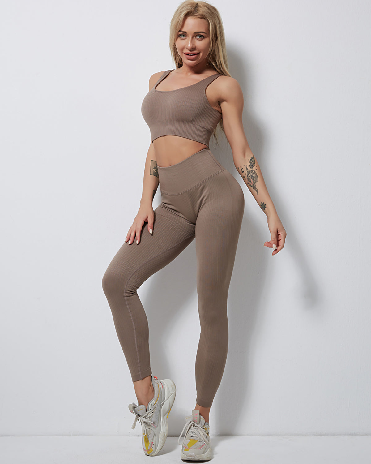 Rozy Ribbed Sports Bra - Coffee